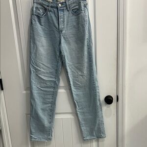 Universal Thread High Rise 90s Straight jeans